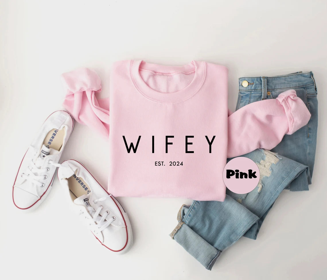 Personalized Wifey & Hubby Sweatshirt Newlywed Honeymoon Couple Outfit